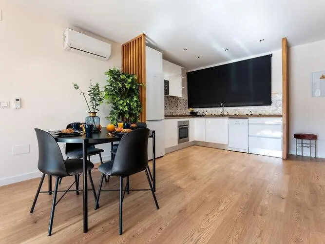 Cosy Apartment Near The Centre Torremolinos Hiszpania